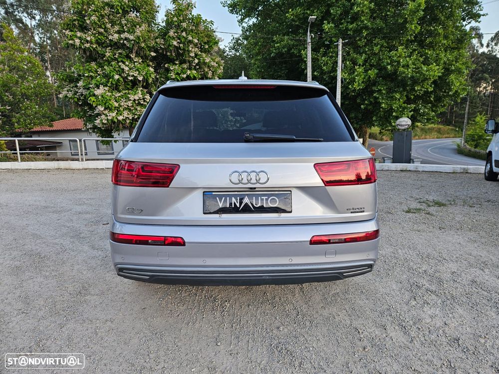 Audi Q7 - 11