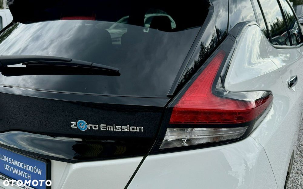 Nissan Leaf 40kWh Tekna - 17