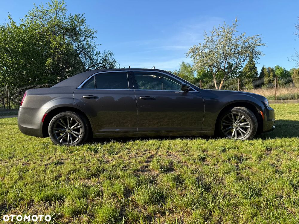 Chrysler 300 - 24