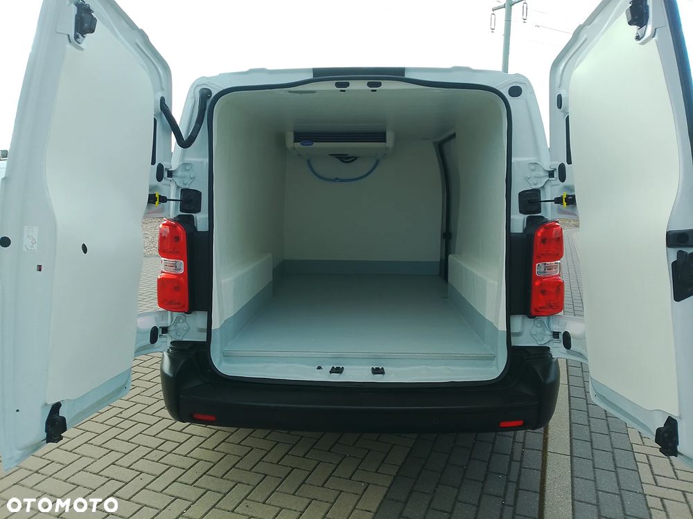 Toyota Proace Scudo Expert Vivaro Jumpy L2 L3 Long Maxi Automat Izoterma Chłodnia Mroźnia minus 20st 220V na stoku 3os 3 Eupal finansowanie gwarancja - 14