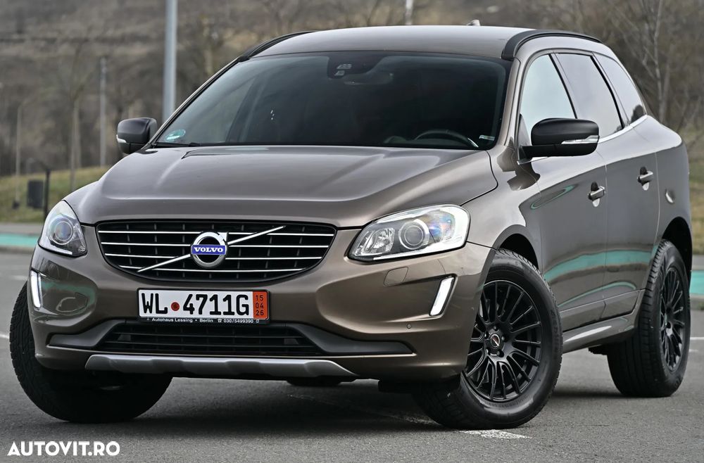 Volvo XC 60 D5 AWD Geartronic Summum - 12