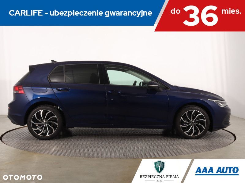 Volkswagen Golf - 8