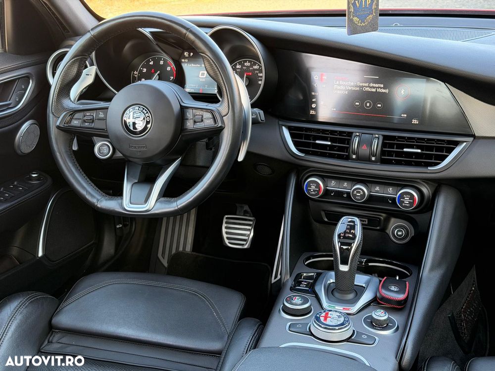 Alfa Romeo Giulia 2.0 Turbo AWD AT8 Veloce - 9