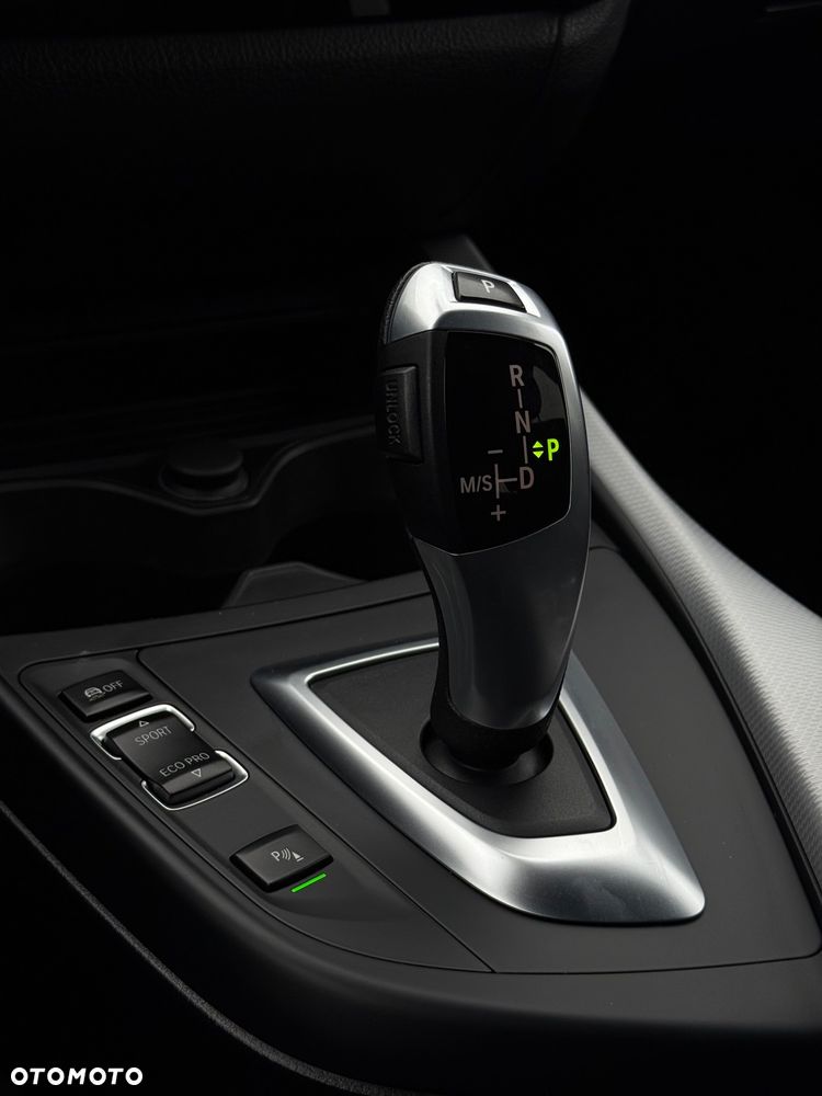 BMW Seria 1 118d M Sport - 24