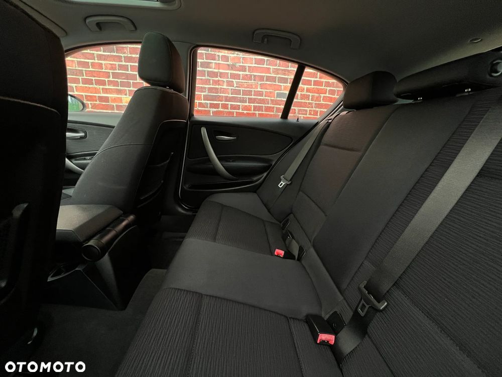 BMW Seria 1 116i - 16