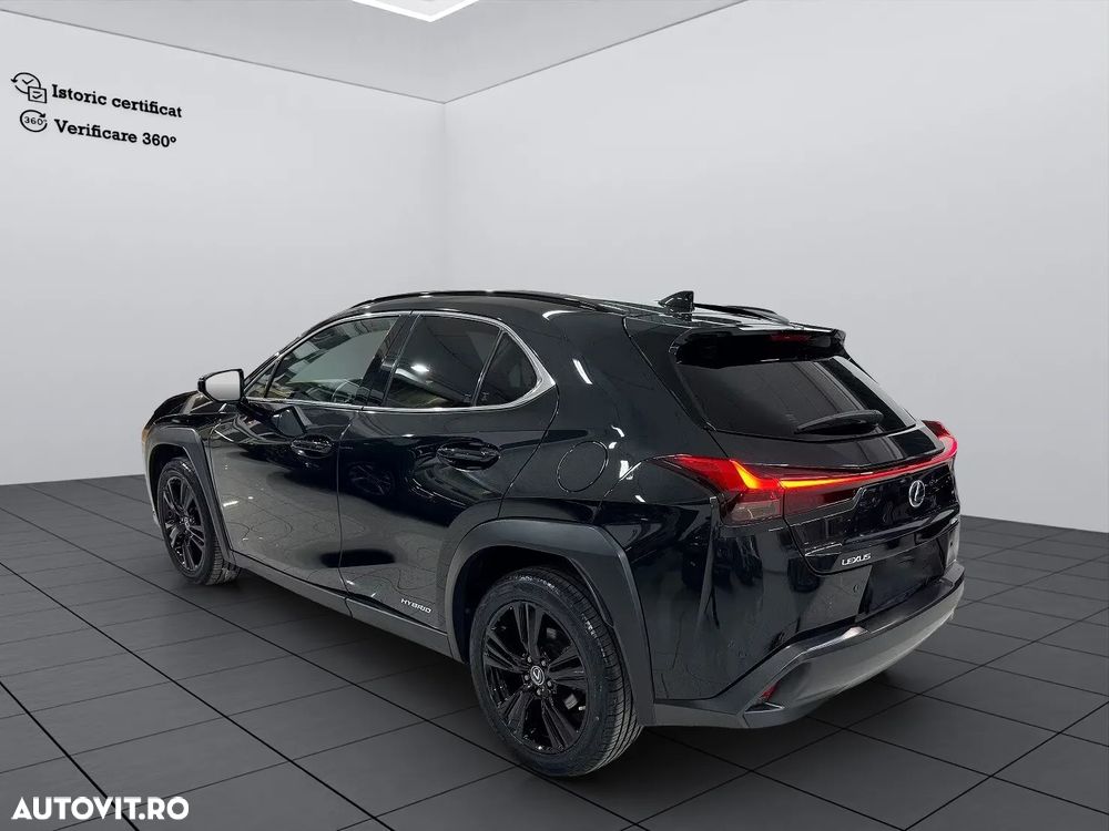 Lexus UX 250h FWD Executive - 6