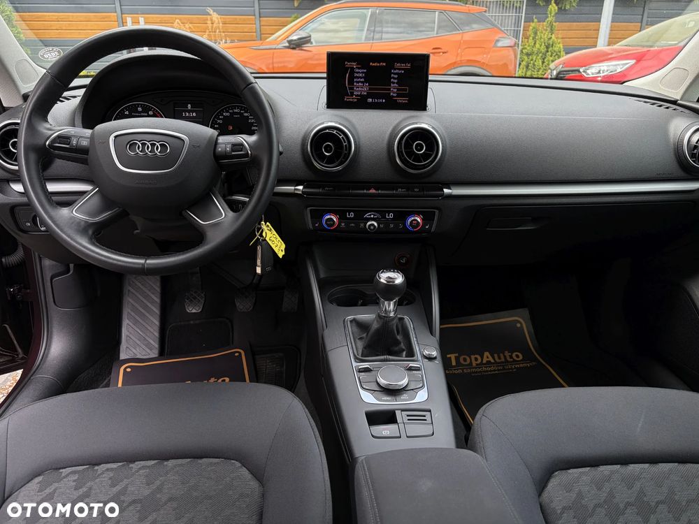 Audi A3 3-drzwiowe 1.4 TFSI Ambiente - 33