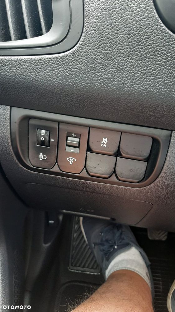 Kia Rio 1.2 Attract - 20