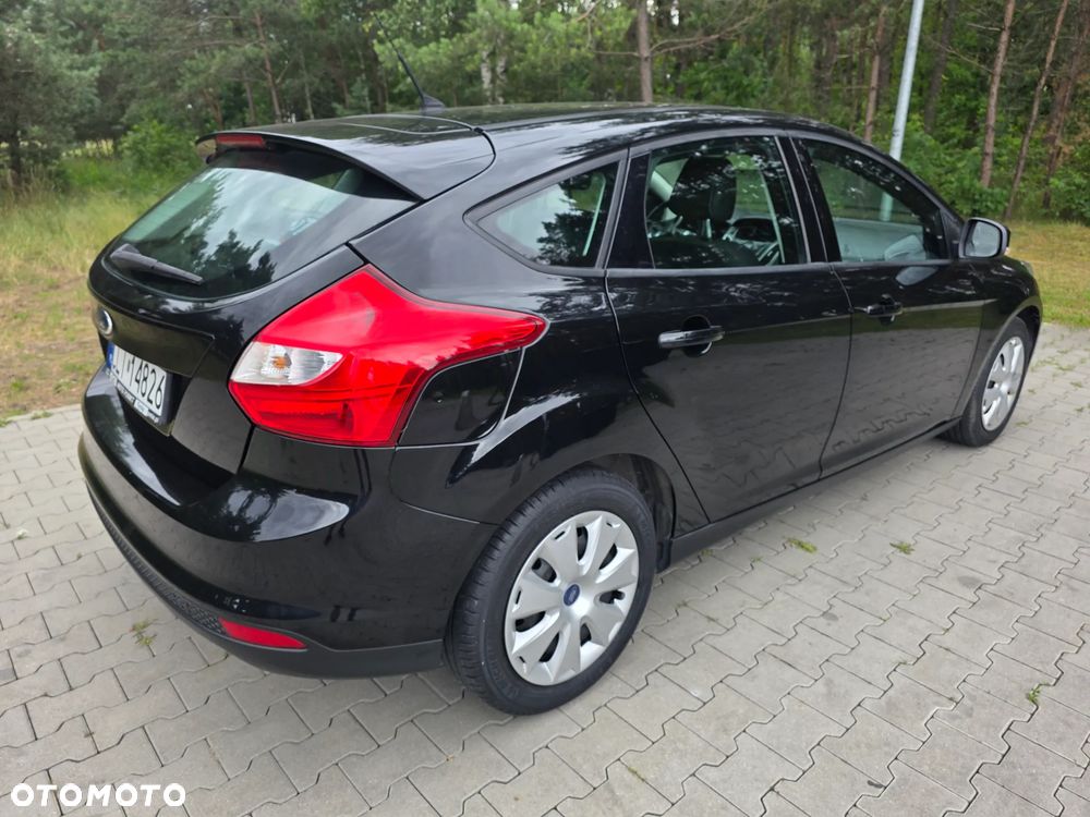 Ford Focus 1.6 Ambiente - 14