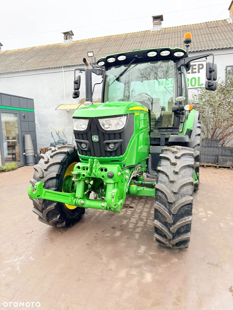 John Deere 6120R - 7