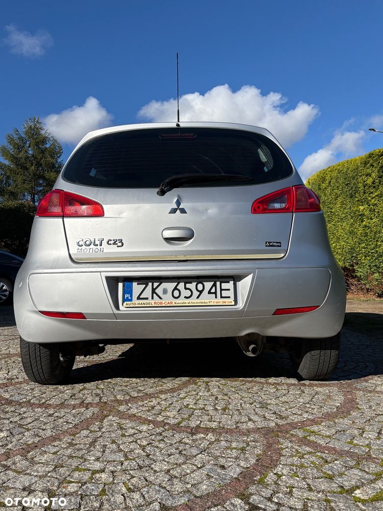 Mitsubishi Colt - 10
