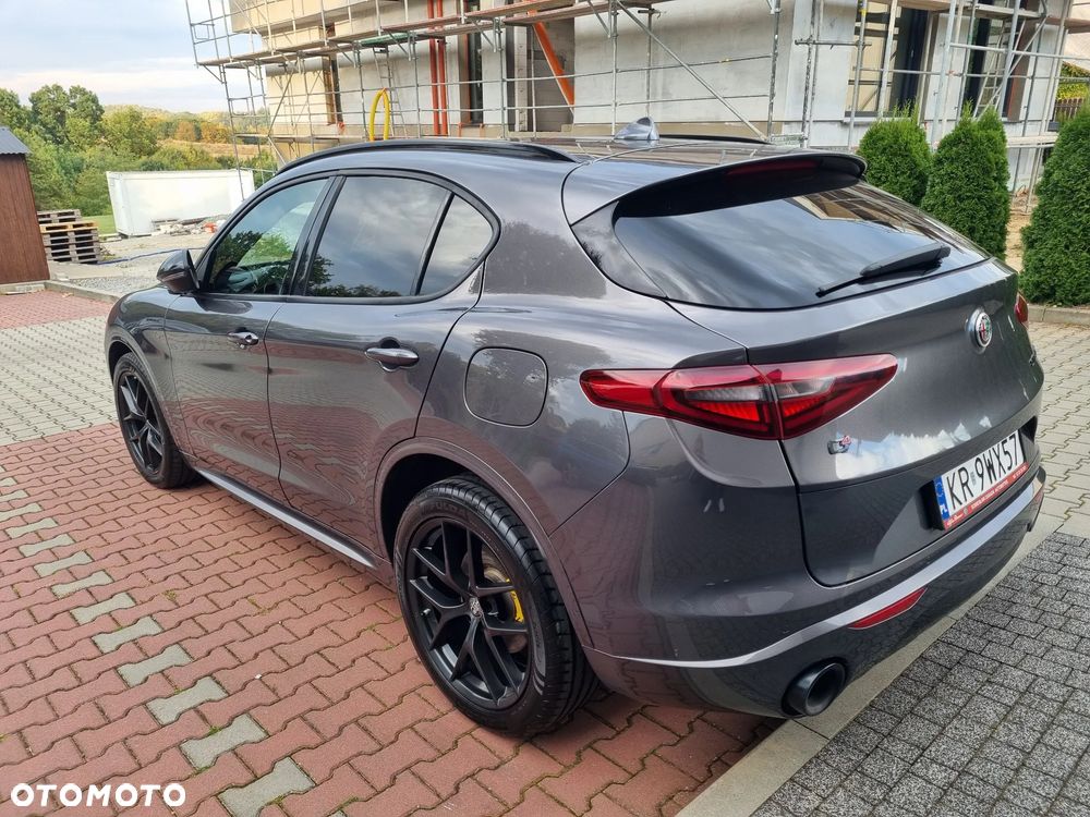 Alfa Romeo Stelvio - 3