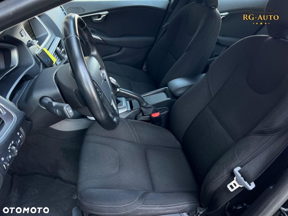 Volvo V40 - 35