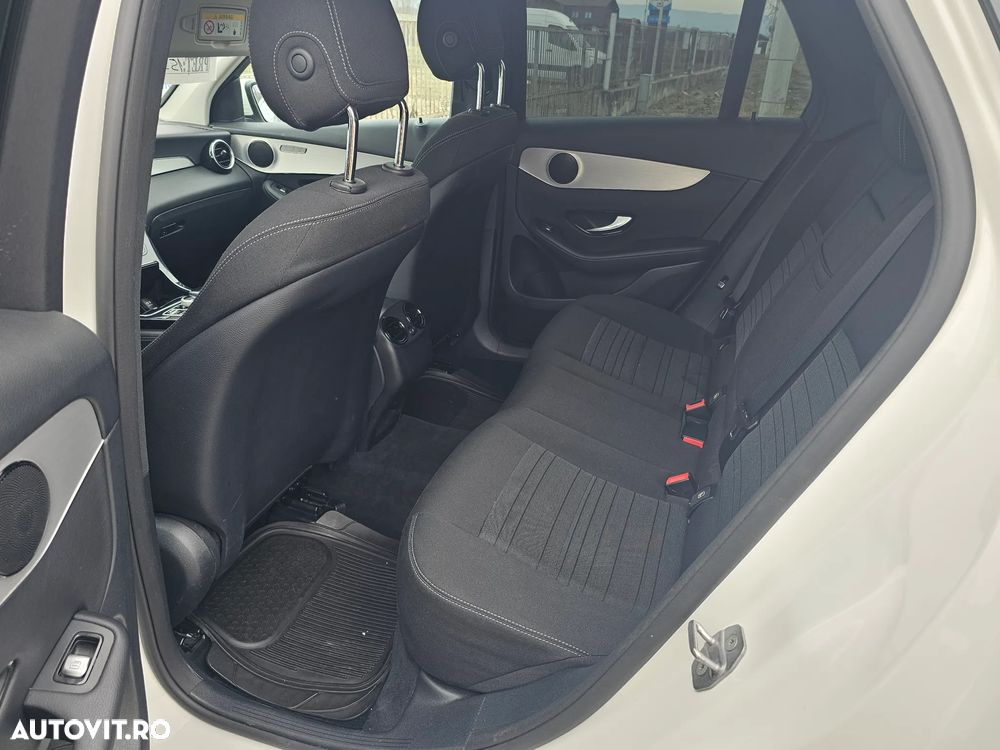 Mercedes-Benz GLC - 9