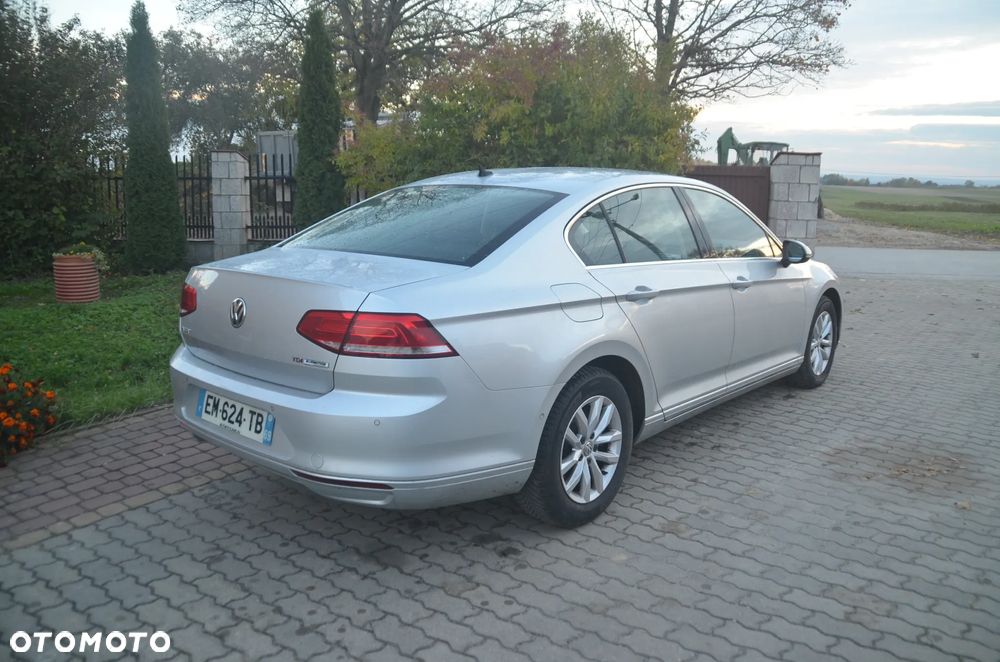 Volkswagen Passat 1.6 TDI SCR DSG Business - 7