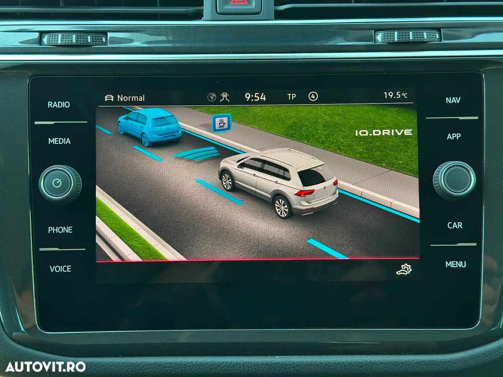 Volkswagen Tiguan 2.0 TDI SCR 4Motion DSG Comfortline - 26