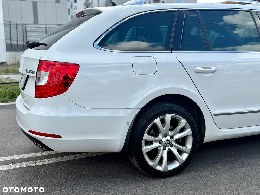 Skoda Superb 2.0 TSI L&K DSG - 8