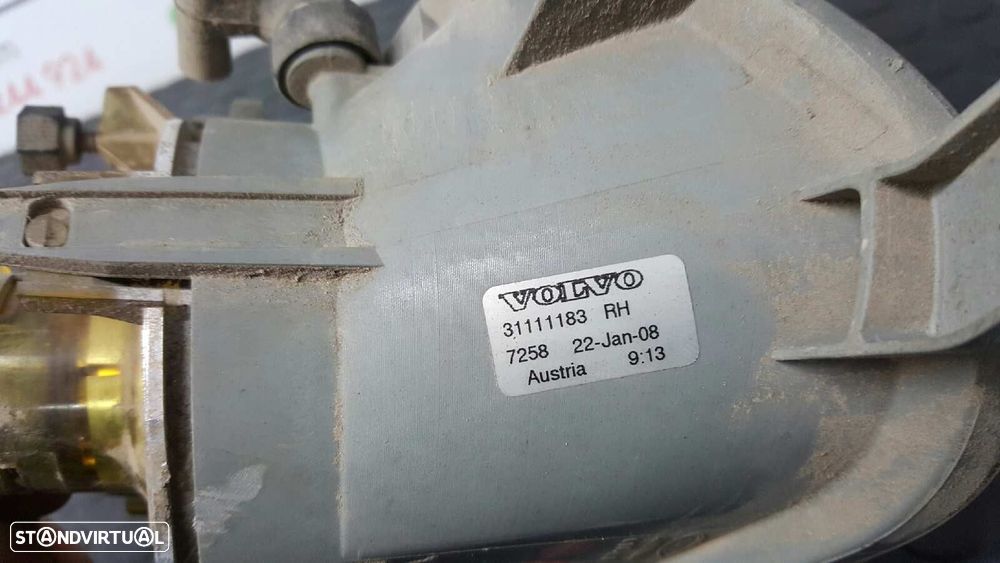 FAROL DE NEVOEIRO DIREITO VOLVO XC90 D5 (7 SITZE) - 2