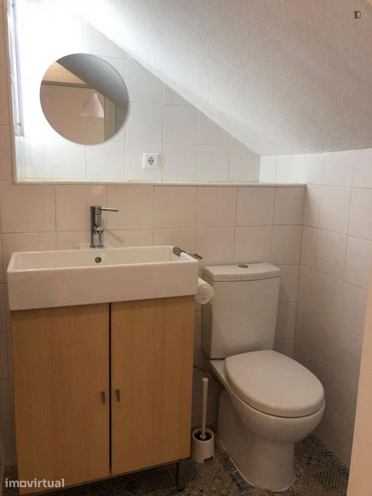 Quarto - localizado em Paranhos Porto - Grande imagem: 4/30