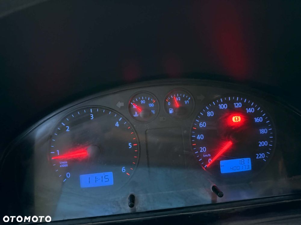 Volkswagen Transporter - 2