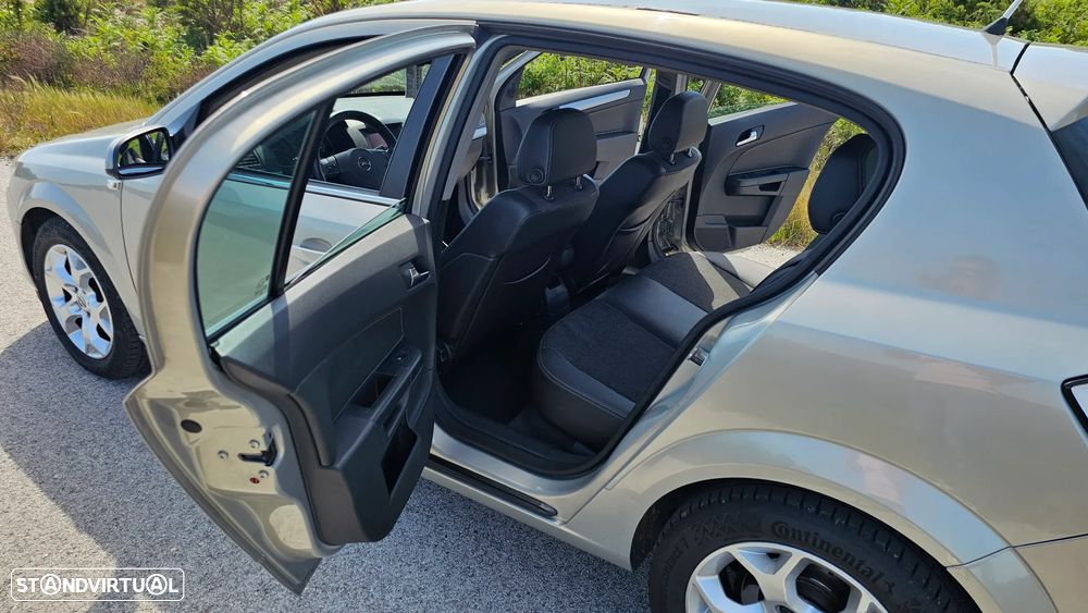 Opel Astra - 11