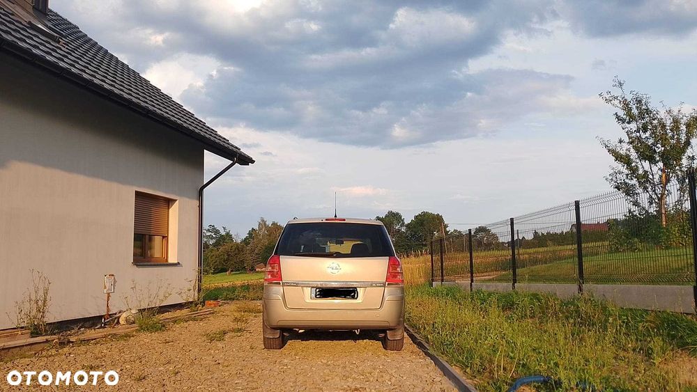 Opel Zafira - 3