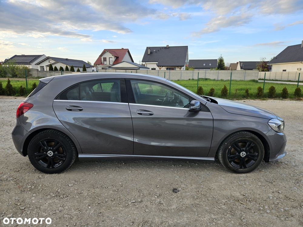 Mercedes-Benz Klasa A 180 (BlueEFFICIENCY) 7G-DCT Urban - 31