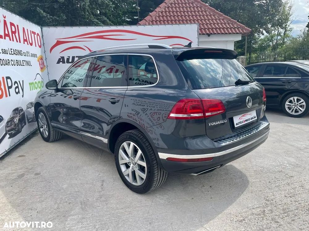 Volkswagen Touareg V6 TDI BMT Supreme Plus - 11