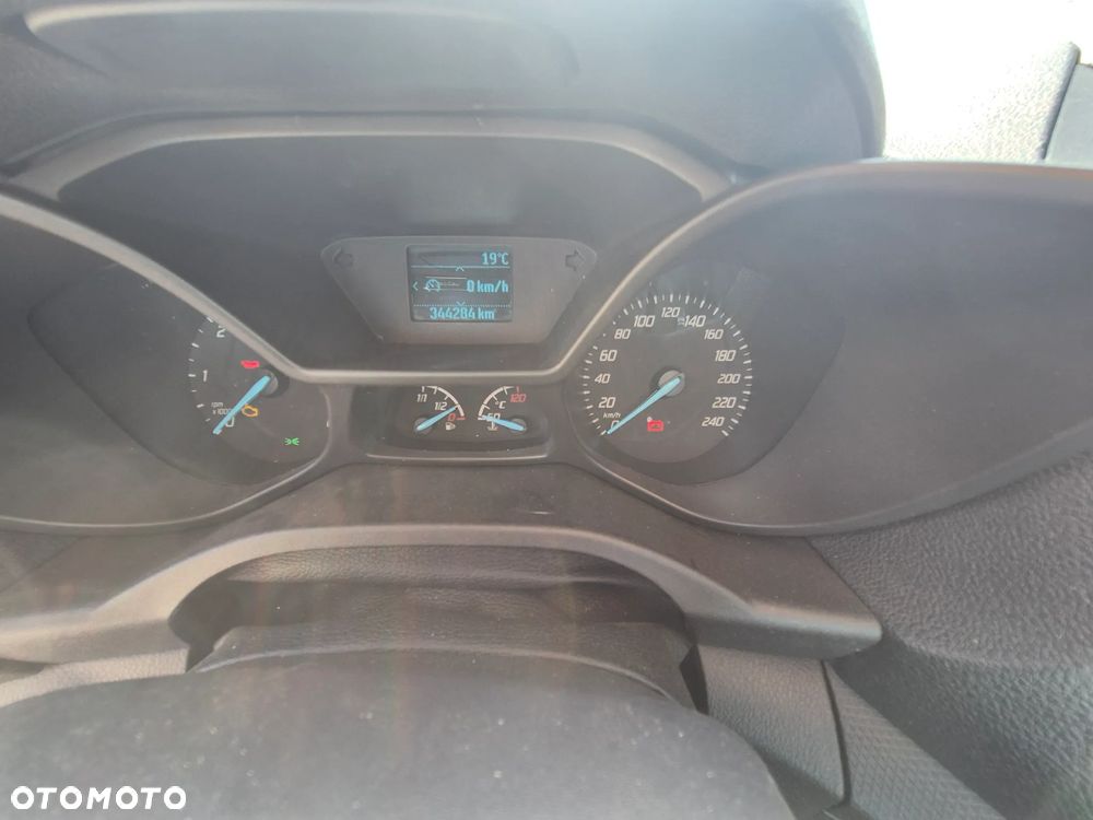 Ford Transit Connect - 19