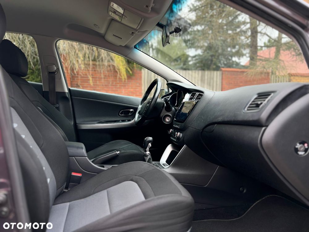 Kia Ceed - 22