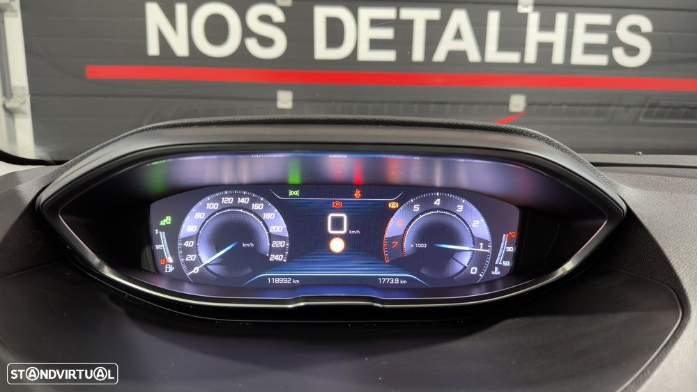 Peugeot 3008 1.2 PureTech Allure - 16