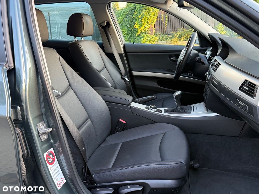 BMW Seria 3 - 17