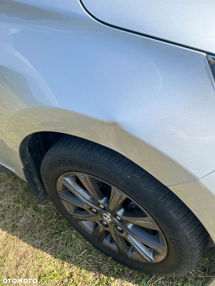 Toyota Corolla 1.6 Comfort - 7