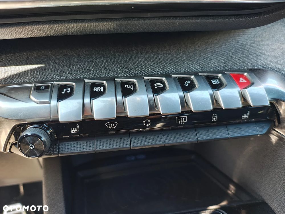 Peugeot 3008 1.2 PureTech GT S&S - 30