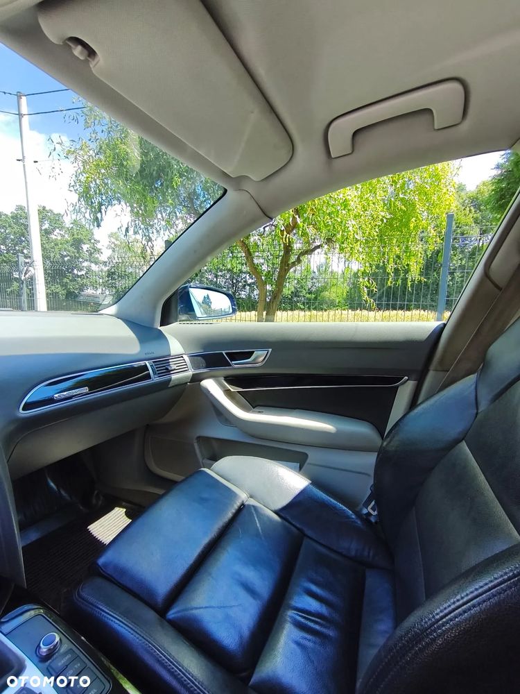 Audi A6 Avant 2.4 - 10