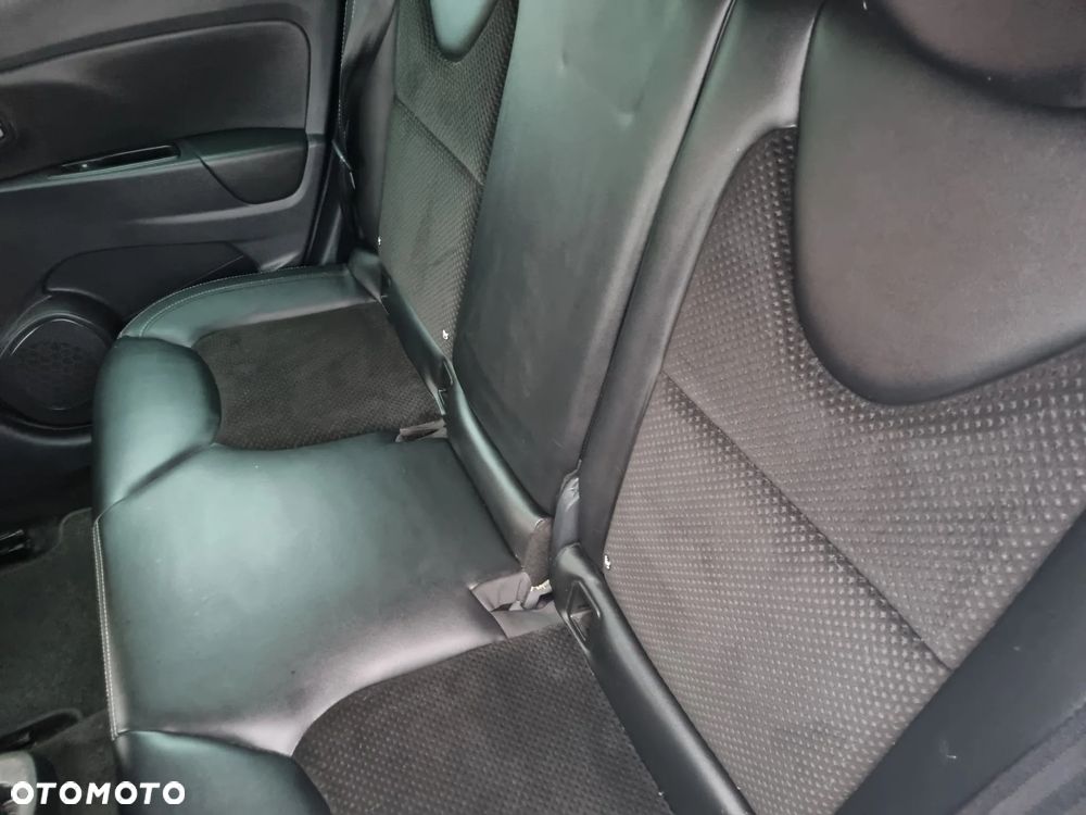 Renault Clio ENERGY TCe 120 EDC LIMITED 2018 - 33