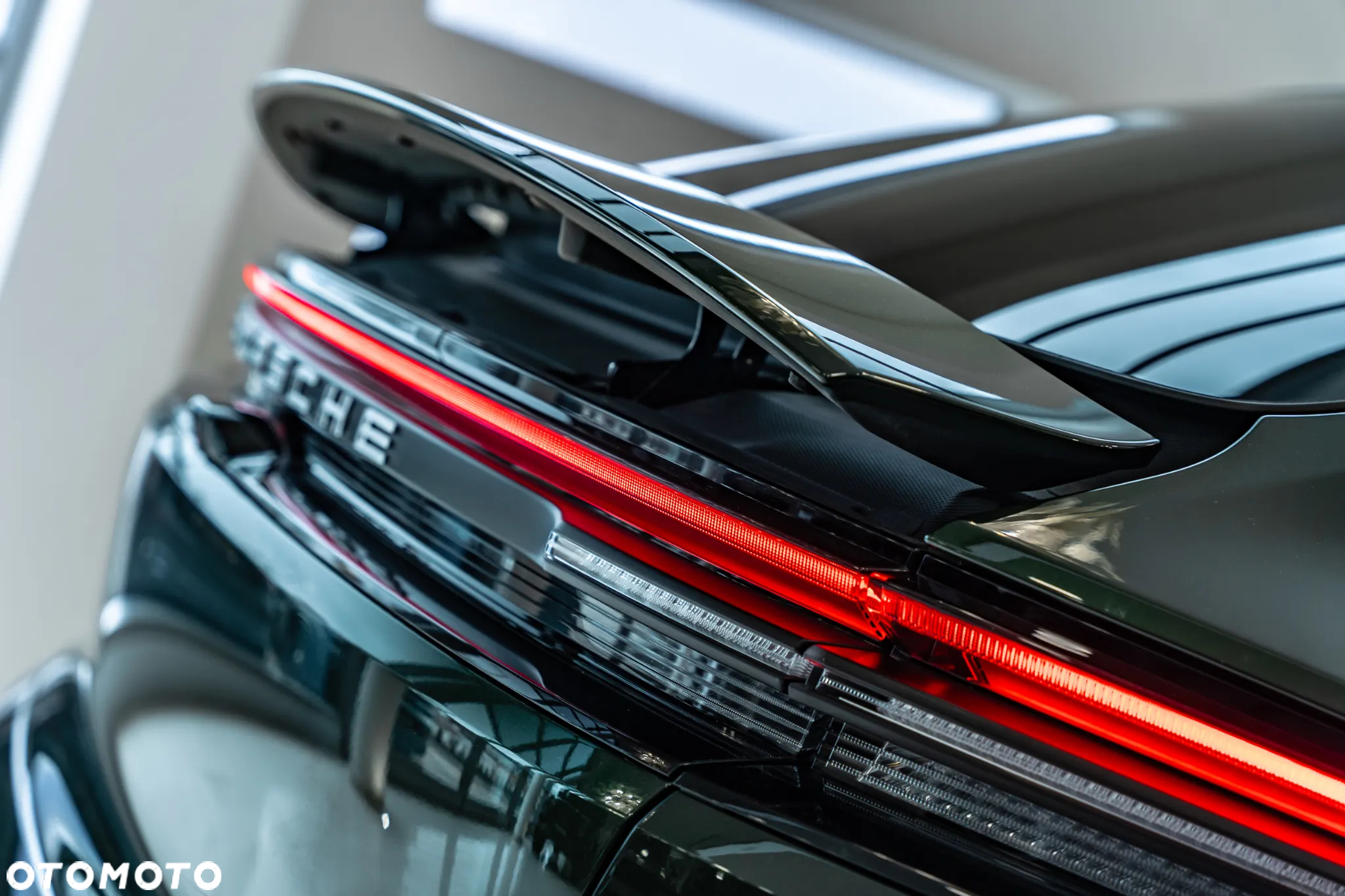 Porsche Macan 4 - 12