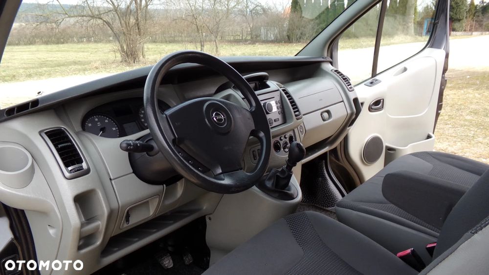 Opel Vivaro - 20
