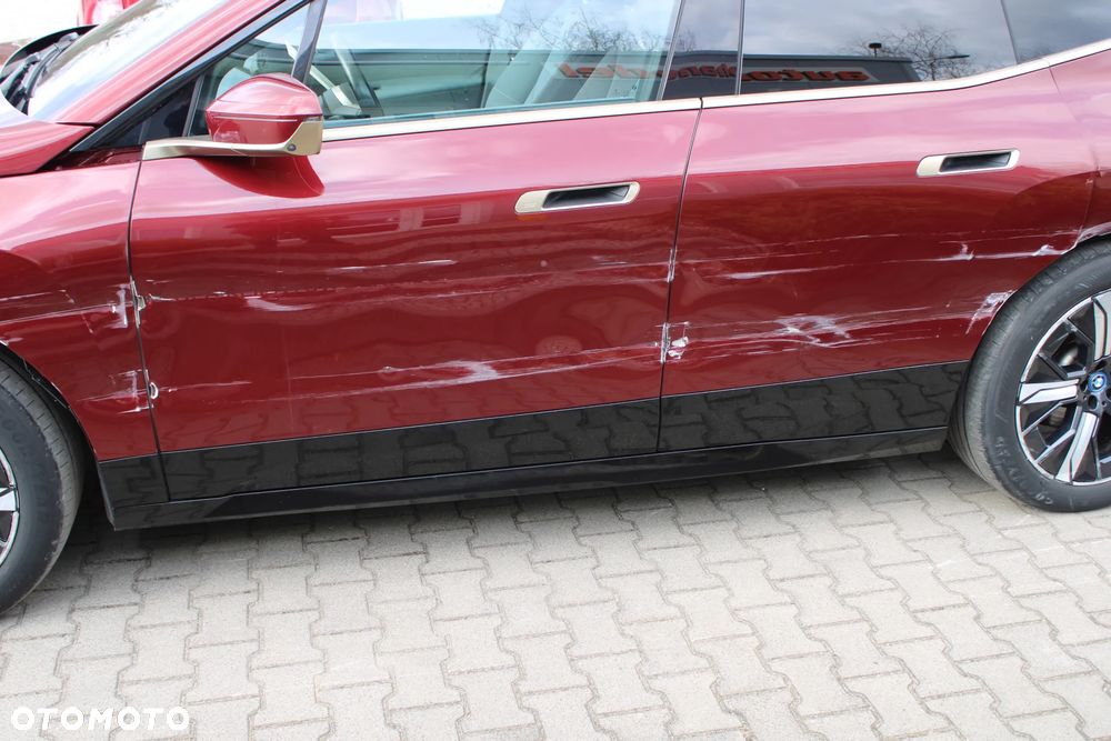 BMW iX xDrive40 76.6kWh - 6