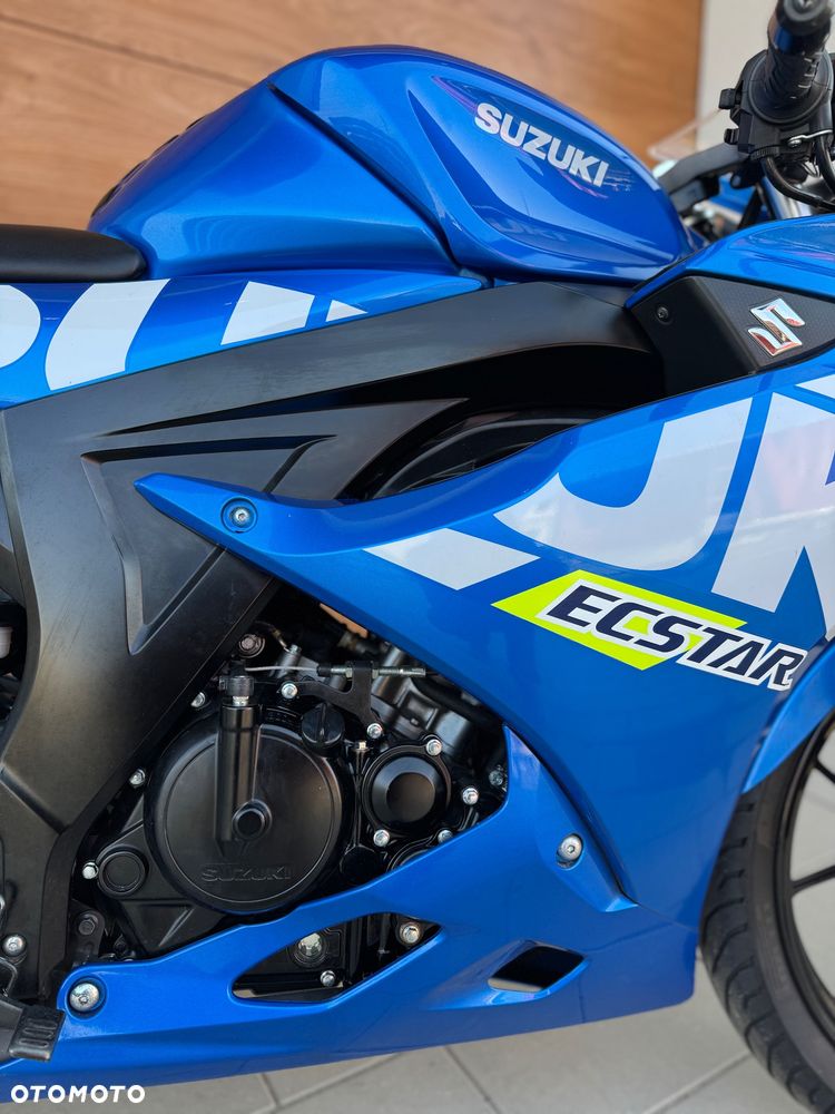 Suzuki GSX-R - 3