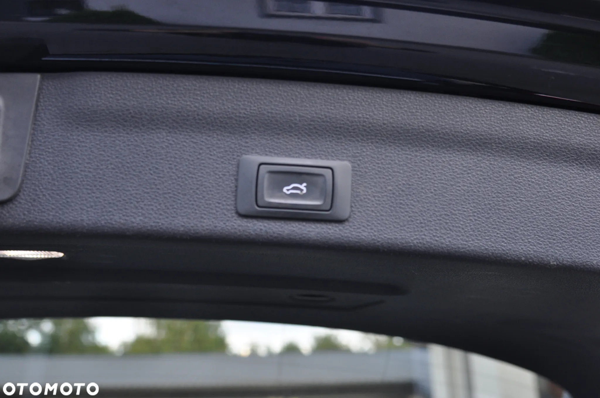 Audi A6 Allroad - 11