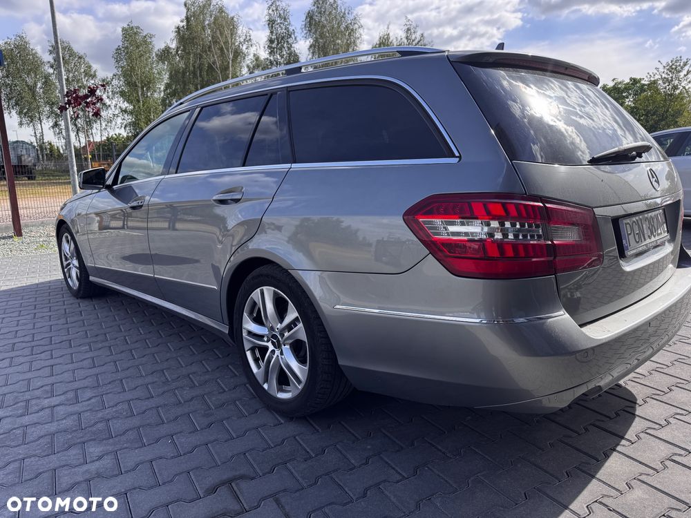 Mercedes-Benz Klasa E 250 CDI DPF BlueEFFICIENCY 7G-TRONIC Avantgarde - 12