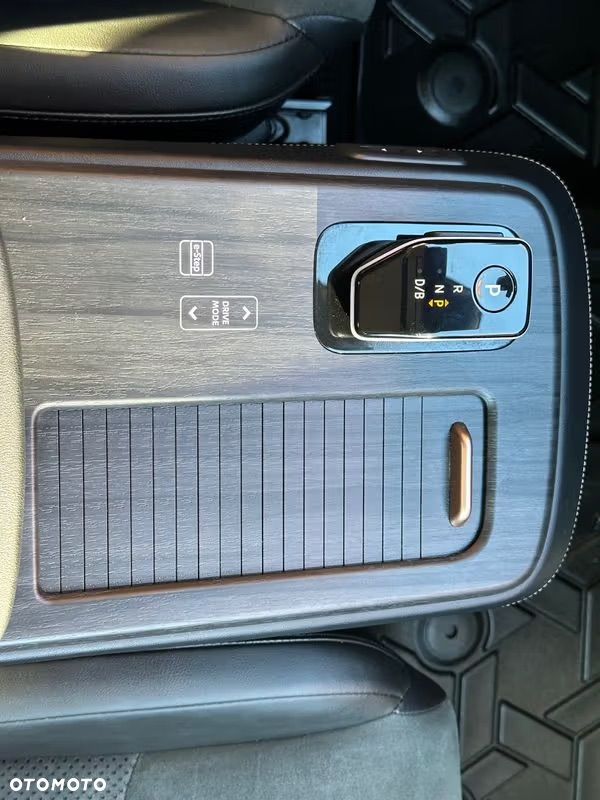 Nissan Ariya 87kWh E-4orce Nismo - 29