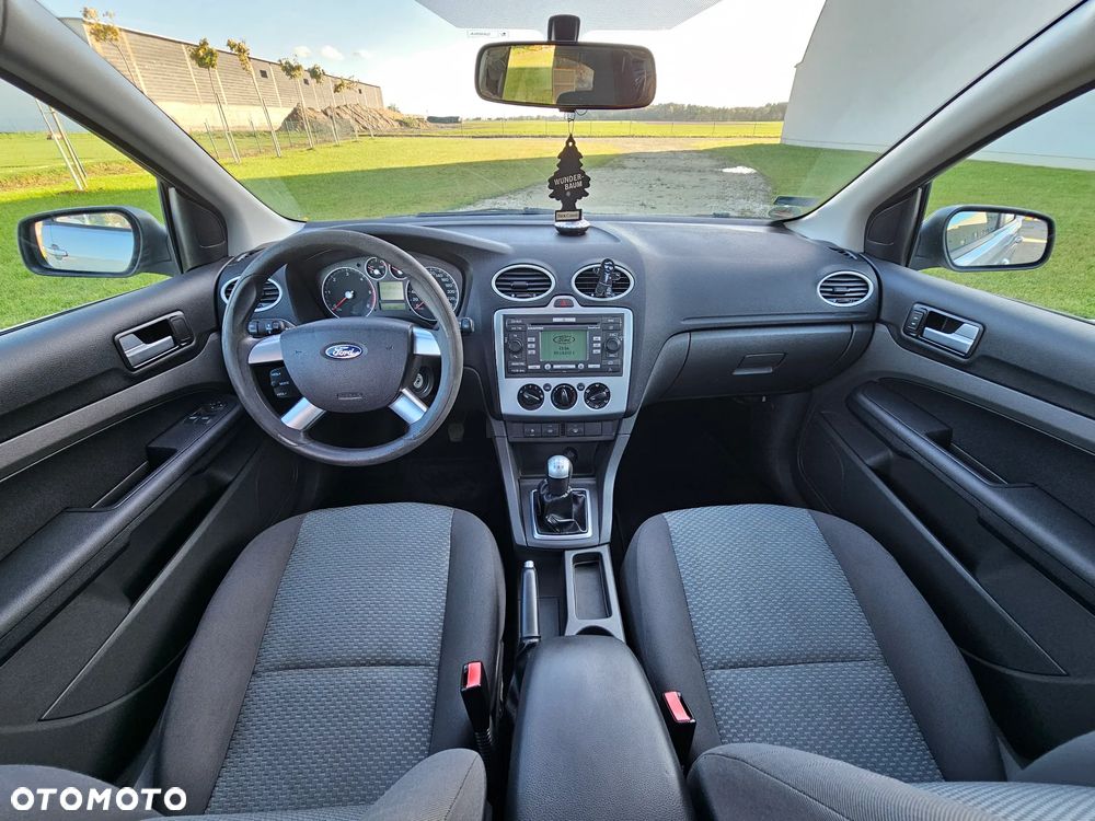 Ford Focus - 25
