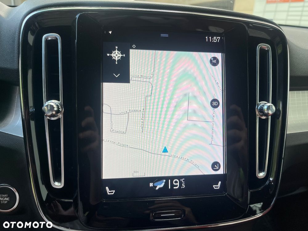 Volvo XC 40 D3 Momentum Pro - 21