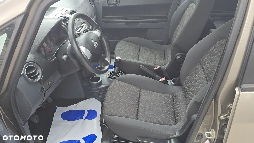 Mitsubishi Colt 1.3 Motion - 10