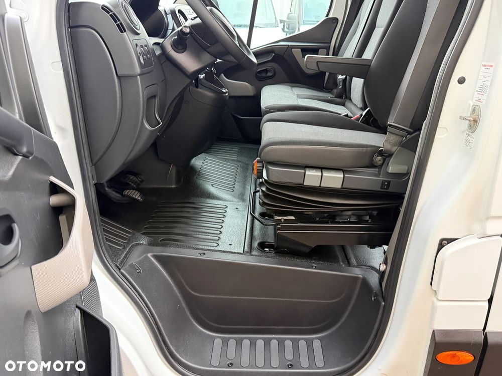 Renault Master Brygadówka Doka L3H2 - 21