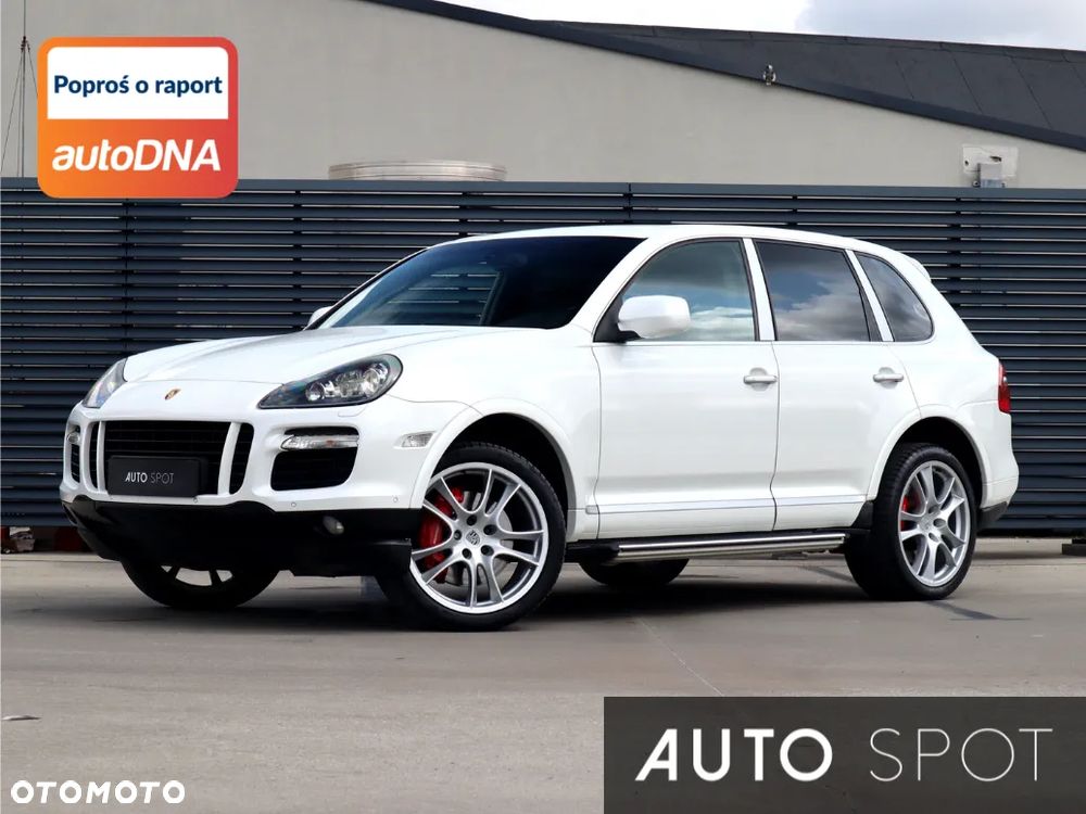 Porsche Cayenne - 1
