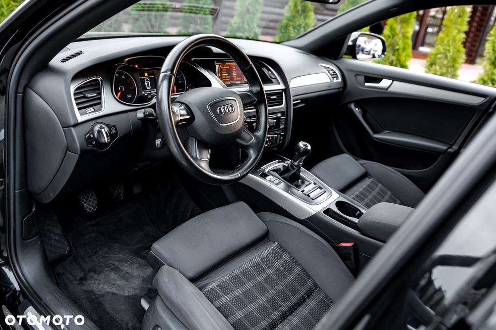 Audi A4 Avant 2.0 TFSI quattro S line Sportpaket - 13