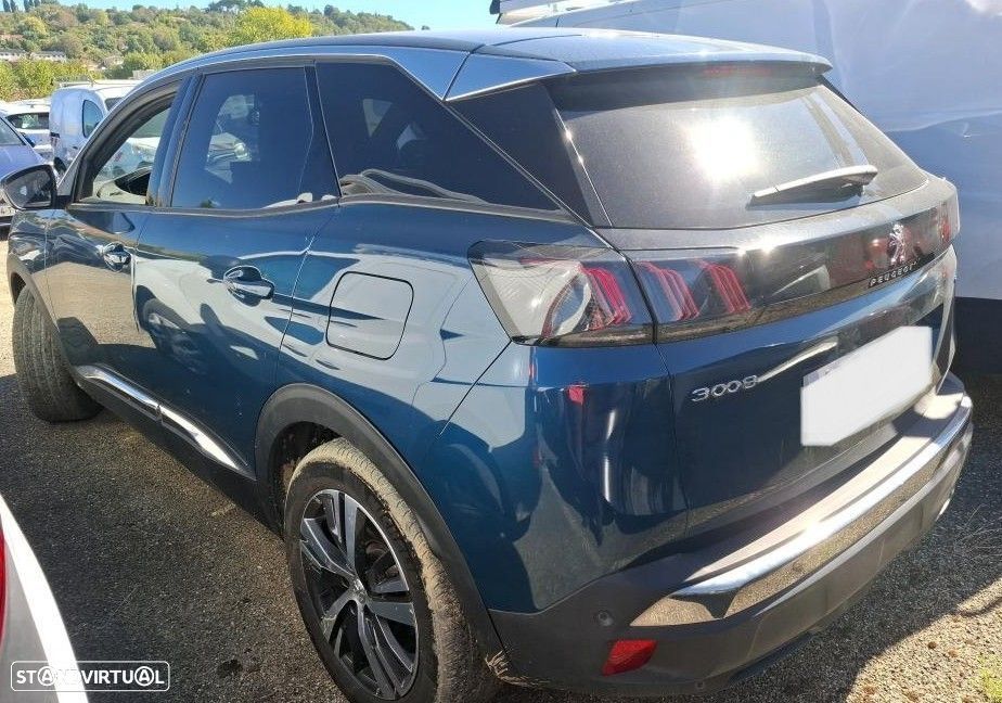 Peugeot 3008 1.6 Hybrid Allure Pack e-EAT8 - 3